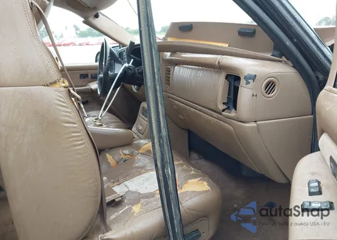 2000 Chevrolet Silverado 1500 Lt z USA, uszkodzony, nr VIN 1GCEK19T3YE208052